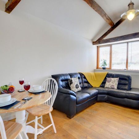 Smithy Cottage Berriew Dış mekan fotoğraf